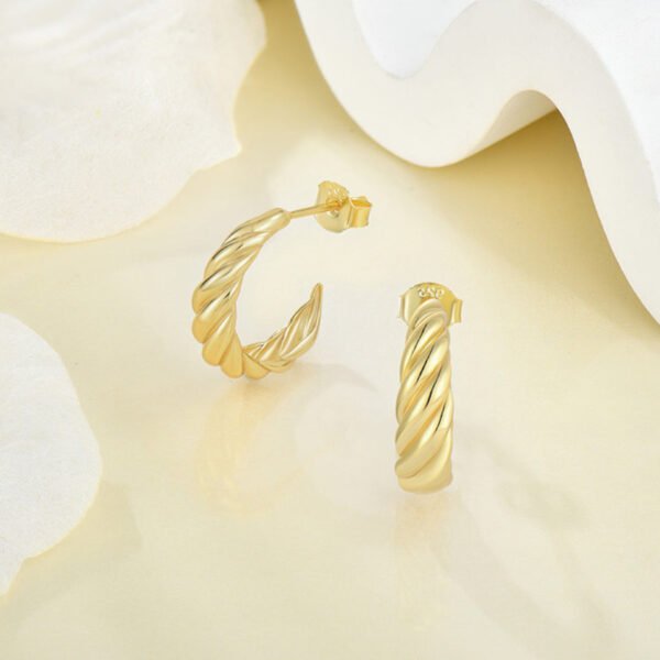 14k gold twisted hoop earrings – Image 2