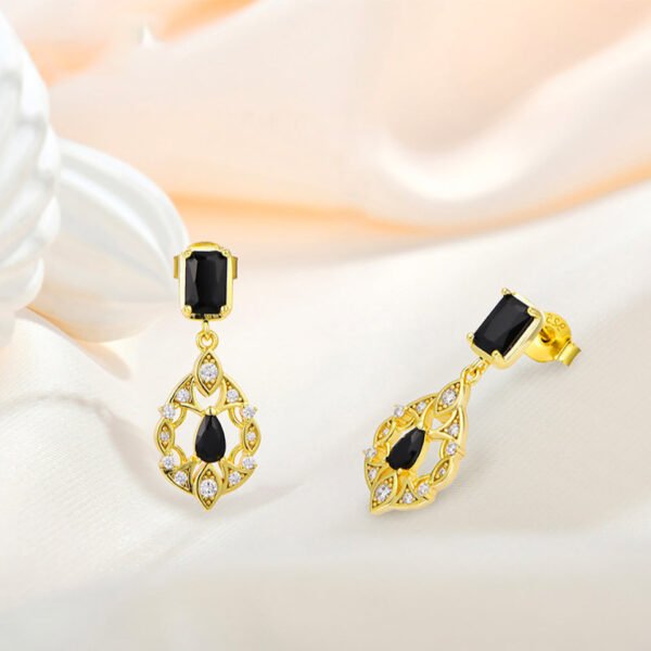 black spinel gold earrings – Image 3