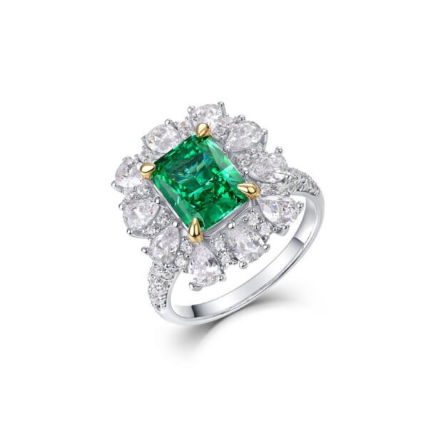 diamond emerald green high carbon diamond ring