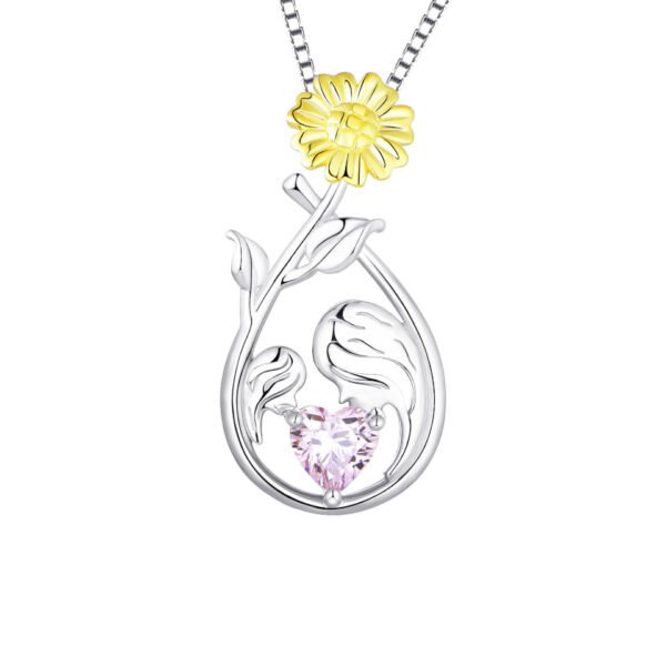 love daisy necklace