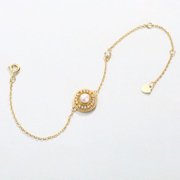 vintage palace pearl bracelet – Image 3