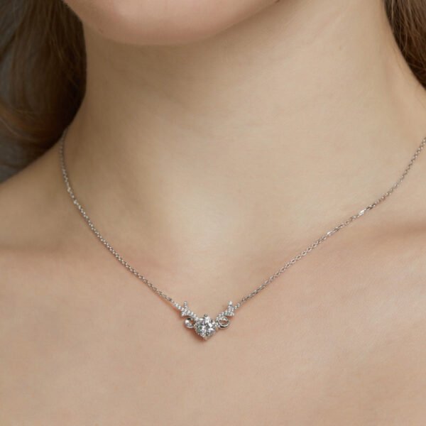elk pendant collarbone necklace – Image 2