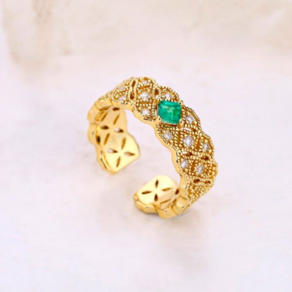 vintage square green zirconia gold ring – Image 4